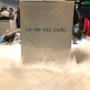 La Vie Est Belle Eau De Parfum Spray